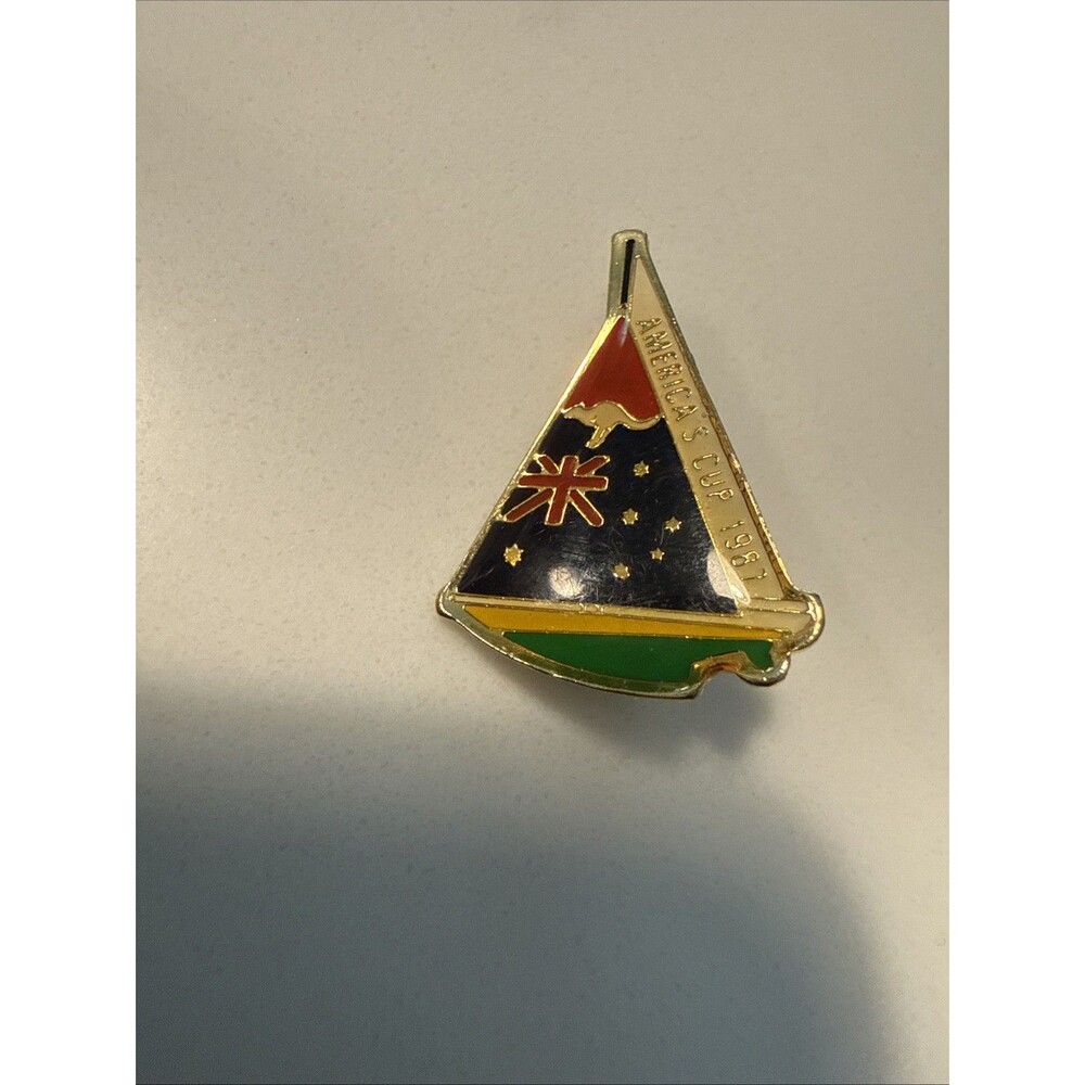 1987 America's Cup Challenge Sailboat Yacht Race Pin Australia Flag